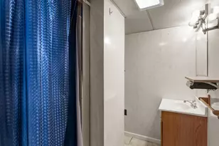 1604 Holly Dr, Manitowoc, WI 54220 - Photo 21