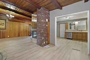 5401 82nd St, Pleasant Prairie, WI 53142 - Photo 5