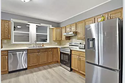 5401  82nd St, Pleasant Prairie, WI 53142 - Photo 9