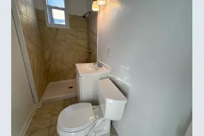 930  Marquette St, Racine, WI 53404 - Photo 7