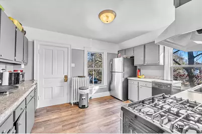 6528 W North Ave, Wauwatosa, WI 53213 - Photo 3