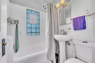 6528 W North Ave, Wauwatosa, WI 53213 - Photo 7