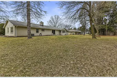 5023  Valley Trl, Racine, WI 53402 - Photo 37