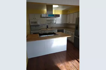 20245  Independence Dr #B, Brookfield, WI 53045 - Photo 1