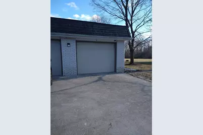 20245  Independence Dr #B, Brookfield, WI 53045 - Photo 17