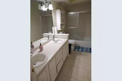 20245  Independence Dr #B, Brookfield, WI 53045 - Photo 13