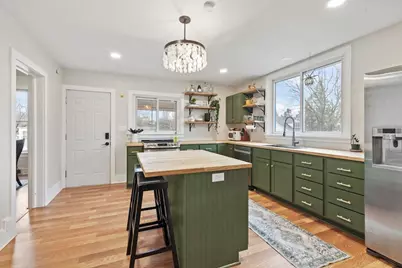 403 W Capitol Dr, Hartland, WI 53029 - Photo 13