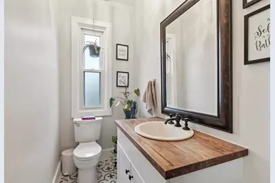 403 W Capitol Dr, Hartland, WI 53029 - Photo 19