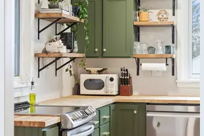 403 W Capitol Dr, Hartland, WI 53029 - Photo 21