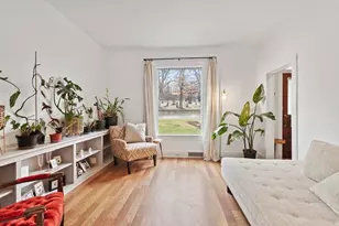 403 W Capitol Dr, Hartland, WI 53029 - Photo 9