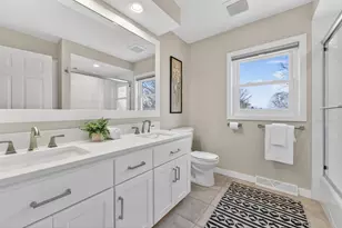 12714 N Meadow Circle, Mequon, WI 53092 - Photo 19