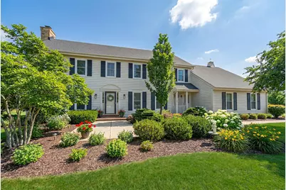 12714 N Meadow Cir, Mequon, WI 53092 - Photo 1