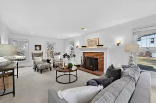 12714 N Meadow Circle, Mequon, WI 53092 - Photo 9