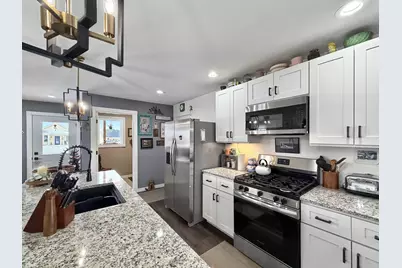 90  McDermott Ct, Random Lake, WI 53075 - Photo 11