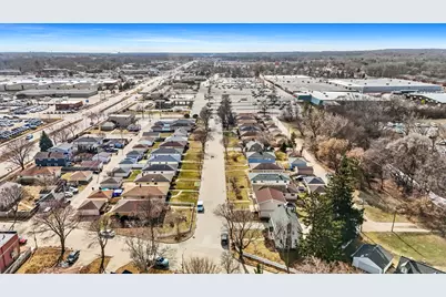 2403 S 109th St, West Allis, WI 53227 - Photo 27