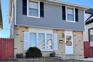 2735 S 15th Pl, Milwaukee, WI 53215 - Photo 1