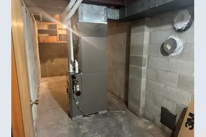 2101 N Emmertsen Rd, Racine, WI 53406 - Photo 25