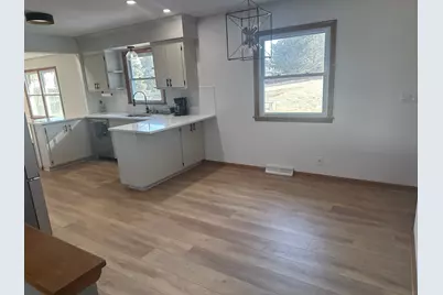 2101 N Emmertsen Rd, Racine, WI 53406 - Photo 27