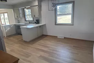 2101 N Emmertsen Rd, Racine, WI 53406 - Photo 27