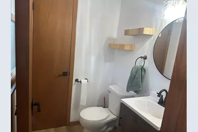 2101 N Emmertsen Rd, Racine, WI 53406 - Photo 11