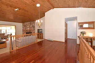 1040 Lansdowne Ct, Brookfield, WI 53045 - Photo 15