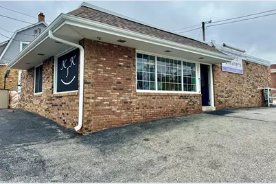 7027 W North Ave, Wauwatosa, WI 53213 - Photo 7