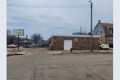 7027 W North Ave, Wauwatosa, WI 53213 - Photo 15