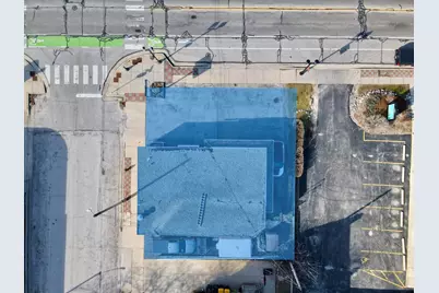 7027 W North Ave, Wauwatosa, WI 53213 - Photo 5