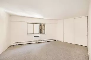 1919 N Summit Ave, Milwaukee, WI 53202 - Photo 7