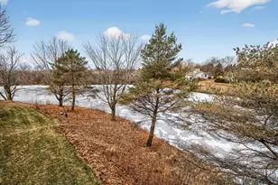 104 E Sutton Pl, Waukesha, WI 53188 - Photo 39