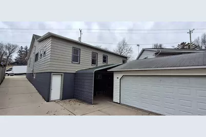 1412  Henry St, Watertown, WI 53094 - Photo 29