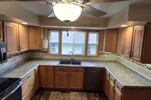 1412 Henry St, Watertown, WI 53094 - Photo 11