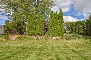 N105W14697 Lincoln Dr, Germantown, WI 53022 - Photo 45