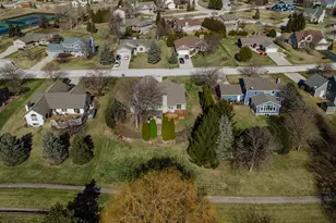 N105W14697 Lincoln Dr, Germantown, WI 53022 - Photo 63