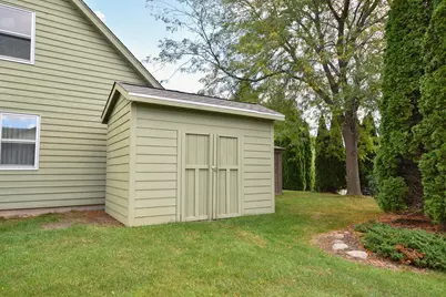 N105W14697  Lincoln Dr, Germantown, WI 53022 - Photo 47