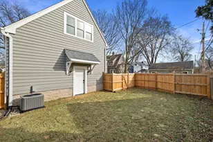 5961 N Kent Ave, Whitefish Bay, WI 53217 - Photo 45