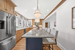 5961 N Kent Ave, Whitefish Bay, WI 53217 - Photo 9