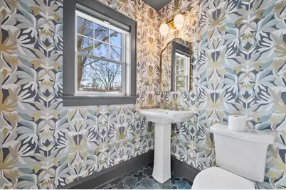 5961 N Kent Ave, Whitefish Bay, WI 53217 - Photo 15