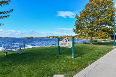 384  Park Hill Dr #E, Pewaukee, WI 53072 - Photo 35