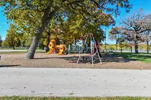 384 Park Hill Dr, Pewaukee, WI 53072 - Photo 33