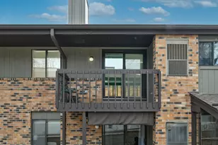 384 Park Hill Dr, Pewaukee, WI 53072 - Photo 27