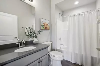 2836  Fox Lake Cir 201 / #04, Waukesha, WI 53189 - Photo 13