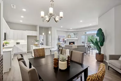 2836  Fox Lake Cir 201 / #04, Waukesha, WI 53189 - Photo 9