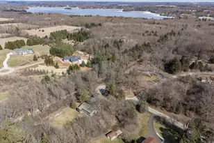 W329N4791 Elderwood Dr, Nashotah, WI 53058 - Photo 35