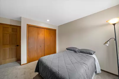 207  Parkview Ct, Pewaukee, WI 53072 - Photo 35