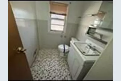 7518 W Medford Ave, Milwaukee, WI 53218 - Photo 11