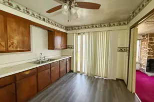 7518 W Medford Ave, Milwaukee, WI 53218 - Photo 5