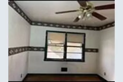 7518 W Medford Ave, Milwaukee, WI 53218 - Photo 9