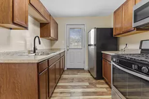 1616 Oregon St, Racine, WI 53405 - Photo 11