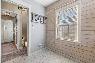 4201 S 2nd St, Milwaukee, WI 53207 - Photo 15